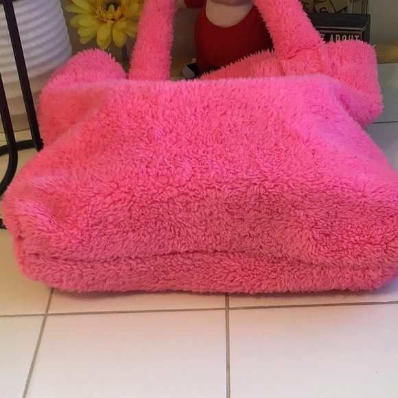 ‘Justice’ Faux Fur Hot Pink Tote/Purse - Picture 6 of 8